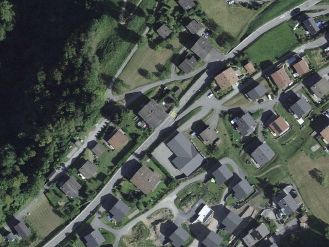 Grosse Wanderung von Chenarlier nach Grand-Conche über Ecole primaire Val-d'Illiez