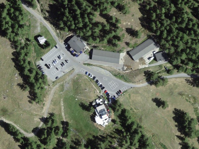 Easy summit hike from Moosalp via Goldbiel