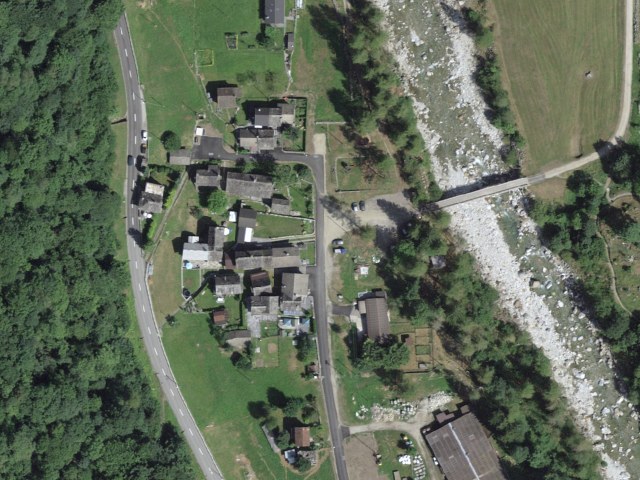 Easy hike from Gerra to Brione