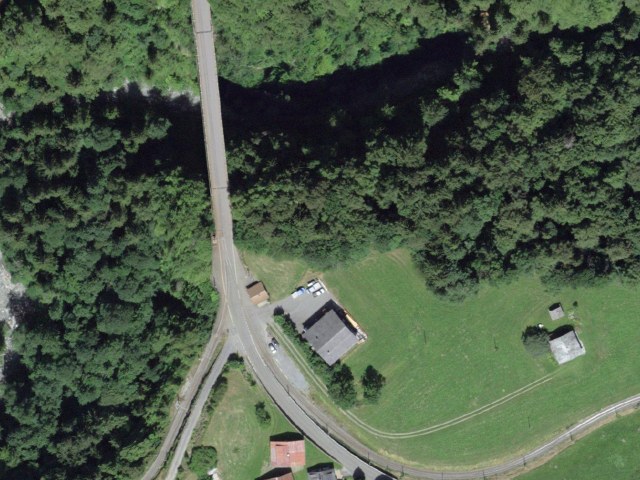 Wanderung ab Les Planches über La Perrause