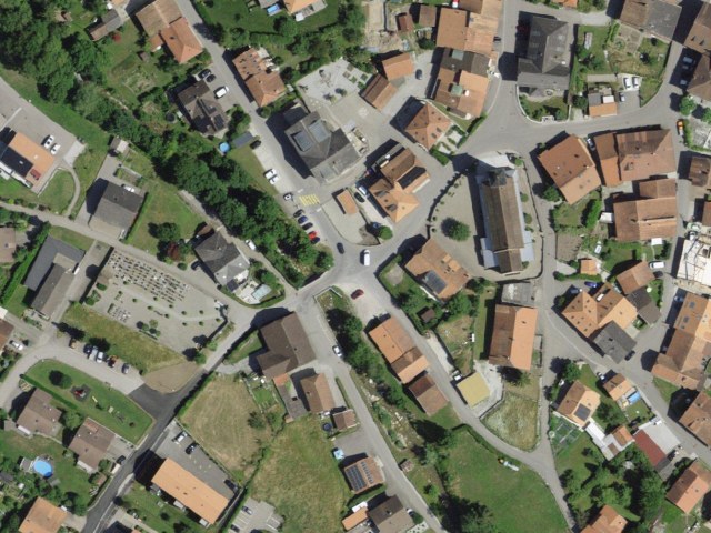 Легкий похід від Grandvillard до Enney через En Longeaula