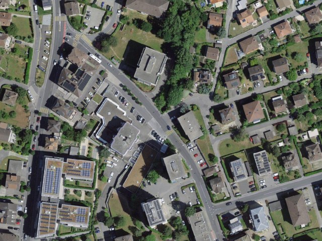 เดินป่าแบบท้าทาย จาก Renens VD ไป Belmont-sur-Lausanne ผ่าน Lausanne