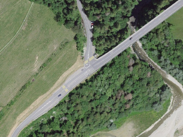Ecje nga Cerniat FR deri te Broc - fin voie përmes Pont Clos