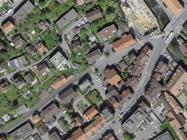 เดินป่า จาก Biel/Bienne ผ่าน Bözingenberg