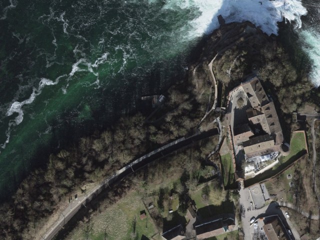 Randonnée facile depuis Schloss Laufen am Rheinfall par Laufen am Rheinfall
