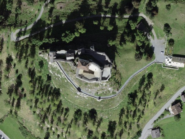 Tarasp Castle / Chastè da Tarasp
