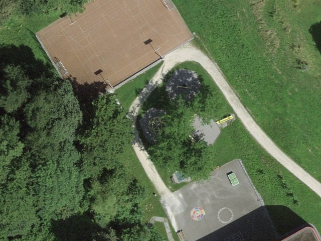 Spielplatz Büttenen Schule