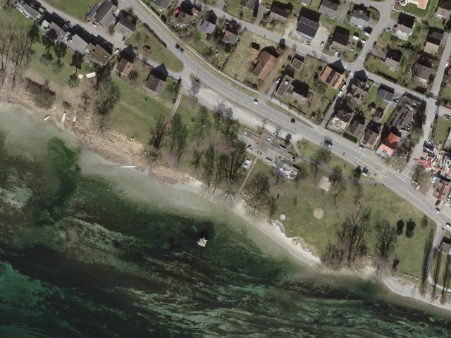 Niderfeld Beach Baths
